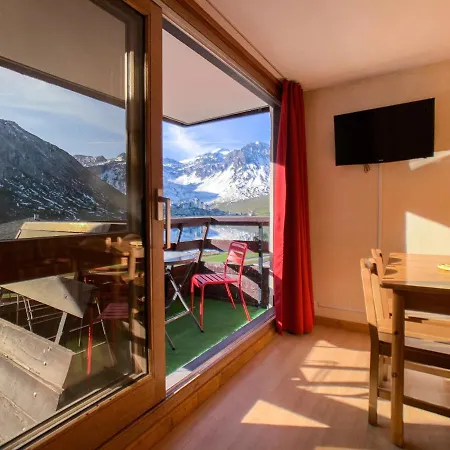 Confortable Et Lumineux A Le Lac, Au Pied Des Pistes, Proche Commerces, Balcon Sud - Fr-1-502-423 Apartment